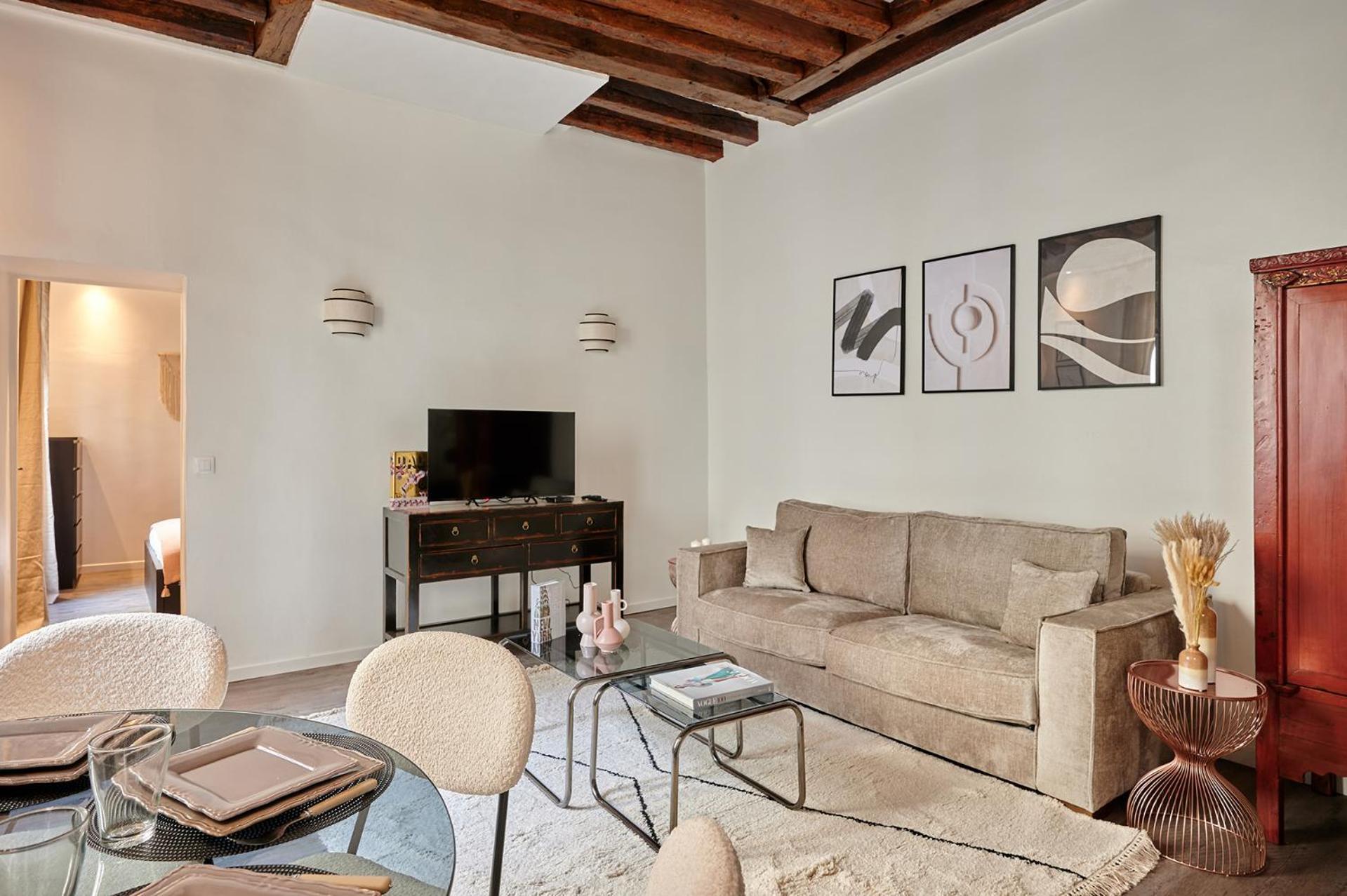 Apartment Center Of Paris By Studio Prestige Esterno foto