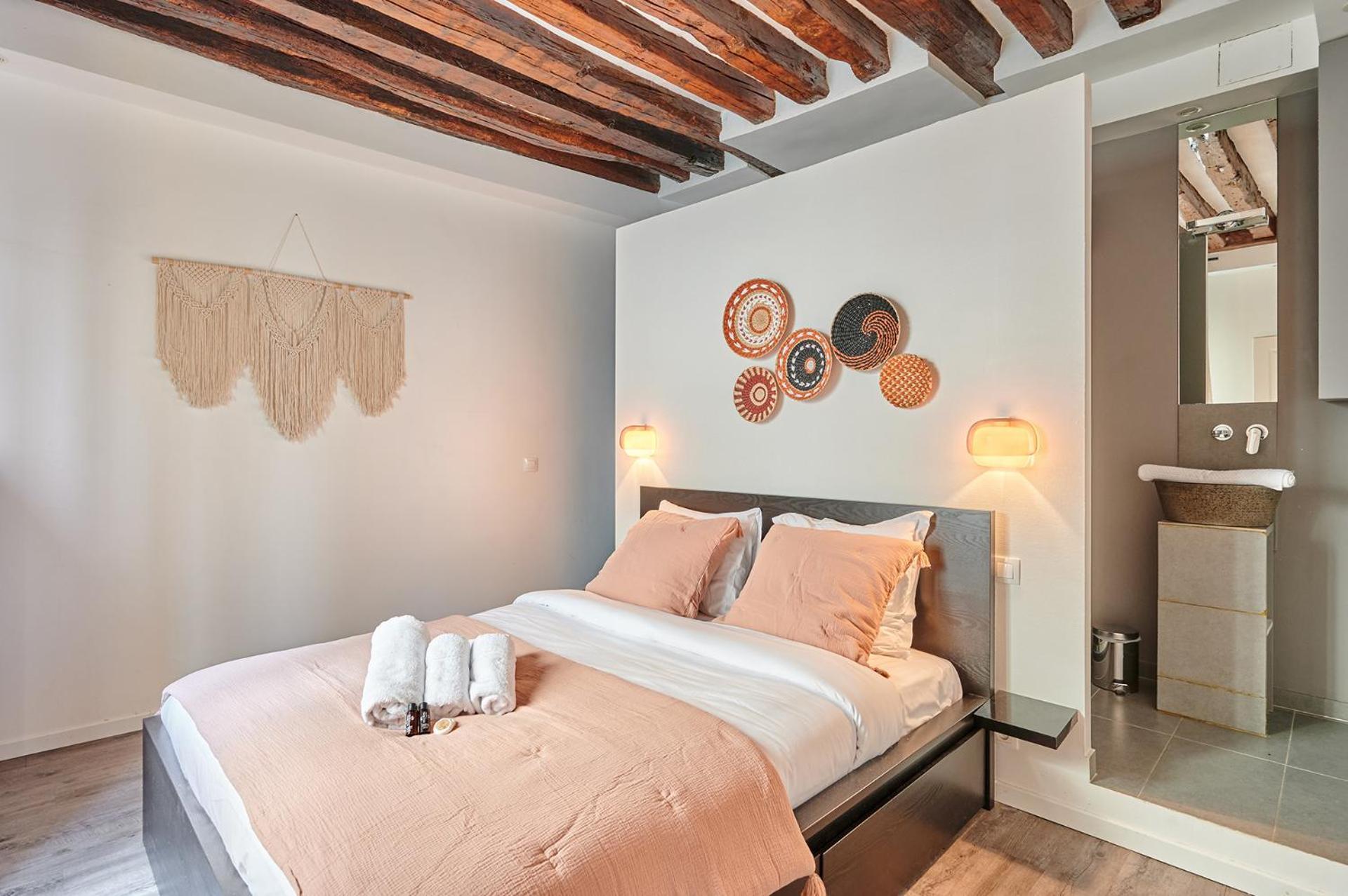 Apartment Center Of Paris By Studio Prestige Esterno foto